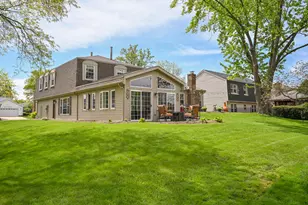 2234 Appleby Dr, Wheaton, IL 60189 - Photo 30