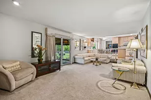 421 E Barclay Ct, Elmhurst, IL 60126 - Photo 8