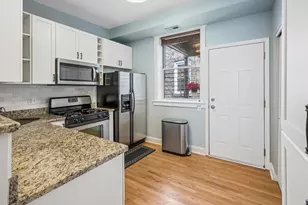 4448 N Beacon St, Chicago, IL 60640 - Photo 8
