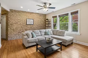 4448 N Beacon St, Chicago, IL 60640 - Photo 4