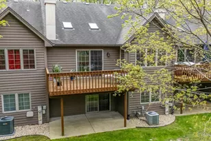 836 Millcreek Cir, Elgin, IL 60123 - Photo 4