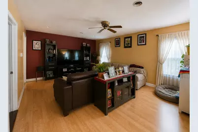 8 Monroe Street, Elgin, IL 60123 - Photo 4