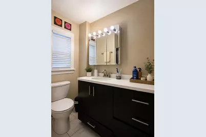 8 Monroe Street, Elgin, IL 60123 - Photo 6