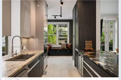 613 W Belden Avenue, Chicago, IL 60614 - Photo 20
