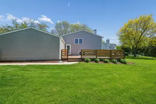 2404 Flambeau Dr, Naperville, IL 60564 - Photo 26