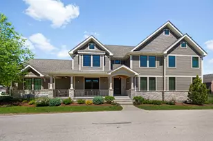 535 N Walnut St, Elmhurst, IL 60126 - Photo 2