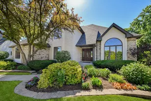 103 Hawkins Cir, Wheaton, IL 60189 - Photo 1