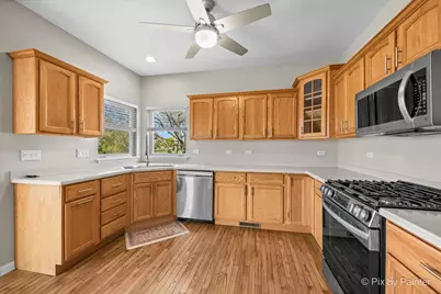 3941 Willow View Drive, Lake in the Hills, IL 60156 - Photo 22