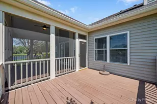 3941 Willow View Dr, Lake in the Hills, IL 60156 - Photo 10