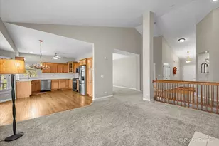3941 Willow View Dr, Lake in the Hills, IL 60156 - Photo 16