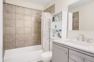 605 Commanche Ct, Carol Stream, IL 60188 - Photo 12