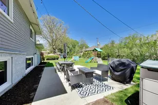 1153 Kenton Rd, Deerfield, IL 60015 - Photo 34