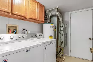 2106 Glasgow Ct, Hanover Park, IL 60133 - Photo 20
