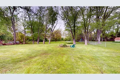 3336 N Betty Drive, Arlington Heights, IL 60004 - Photo 18