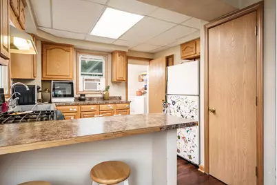 541 Roscoe Avenue, South Beloit, IL 61080 - Photo 12