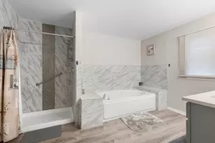 15318 Greenwood Rd, Dolton, IL 60419 - Photo 6
