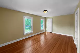 116 E Fuller St, Freeport, IL 61032 - Photo 10