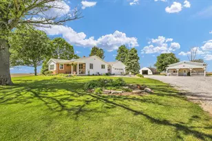 2429 County Road 2200 E, Saint John, IL 61873 - Photo 2