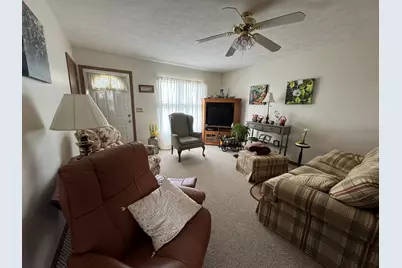 611 E 7th Street, Gibson City, IL 60936 - Photo 6