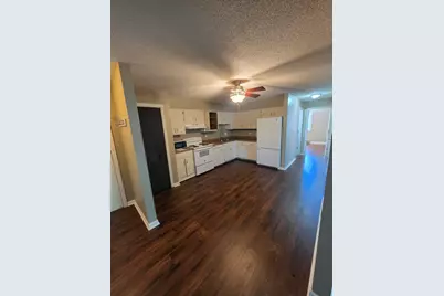 220 Madison Street #2A, Joliet, IL 60435 - Photo 2