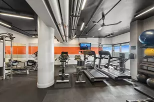 4170 N Marine Dr, Chicago, IL 60613 - Photo 32