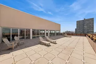 4170 N Marine Dr, Chicago, IL 60613 - Photo 28