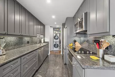 4170 N Marine Drive #10E, Chicago, IL 60613 - Photo 12