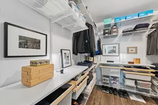 4170 N Marine Dr, Chicago, IL 60613 - Photo 18