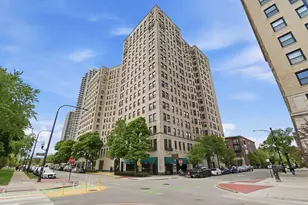 2000 N Lincoln Park W, Chicago, IL 60614 - Photo 1
