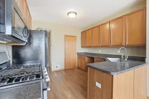 1008 Heron Cir, Joliet, IL 60431 - Photo 12
