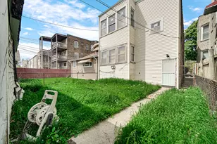11317 S Indiana Ave, Chicago, IL 60628 - Photo 18