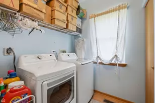 1017 Wheatland Dr, Crystal Lake, IL 60014 - Photo 14