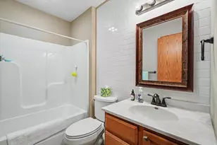 513 Douglas Dr, Gibson City, IL 60936 - Photo 18