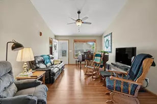 513 Douglas Dr, Gibson City, IL 60936 - Photo 8