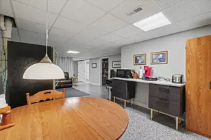 513 Douglas Dr, Gibson City, IL 60936 - Photo 24