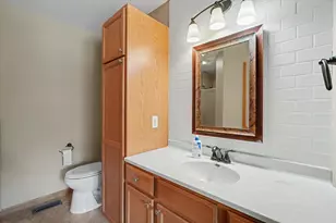 513 Douglas Dr, Gibson City, IL 60936 - Photo 16