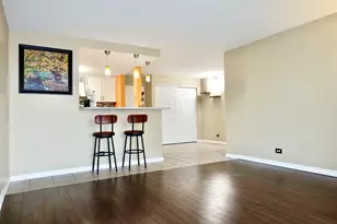 2015 S Finley Rd, Lombard, IL 60148 - Photo 4