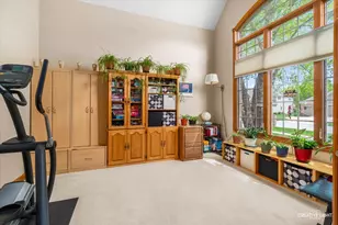 614 Pine St, Sugar Grove, IL 60554 - Photo 6