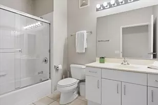 800 Elgin Rd, Evanston, IL 60201 - Photo 14