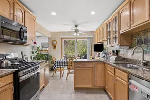 1479 Mackenzie Ln, Elgin, IL 60120 - Photo 8