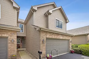 1479 Mackenzie Ln, Elgin, IL 60120 - Photo 2