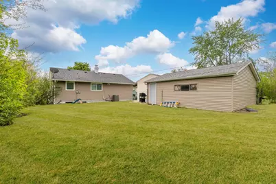 404 E Lincoln Avenue, Glendale Heights, IL 60139 - Photo 12