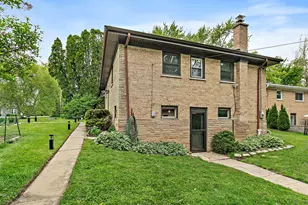 23509 N Garden Ln, Lake Zurich, IL 60047 - Photo 4