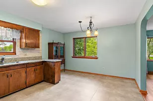 23509 N Garden Ln, Lake Zurich, IL 60047 - Photo 8