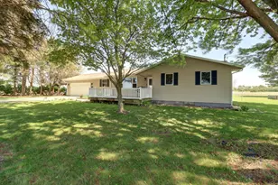 6740 Albany Rd, Erie, IL 61250 - Photo 8