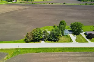 6740 Albany Rd, Erie, IL 61250 - Photo 4