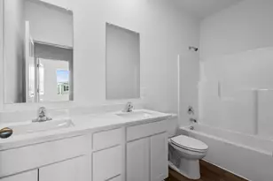 290 Snowdrop Ln, Elgin, IL 60124 - Photo 4