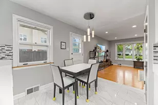 2232 Covert Rd, Glenview, IL 60025 - Photo 8
