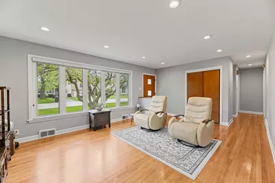 2232 Covert Road, Glenview, IL 60025 - Photo 4
