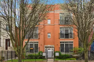 1945 W Erie St, Chicago, IL 60622 - Photo 1